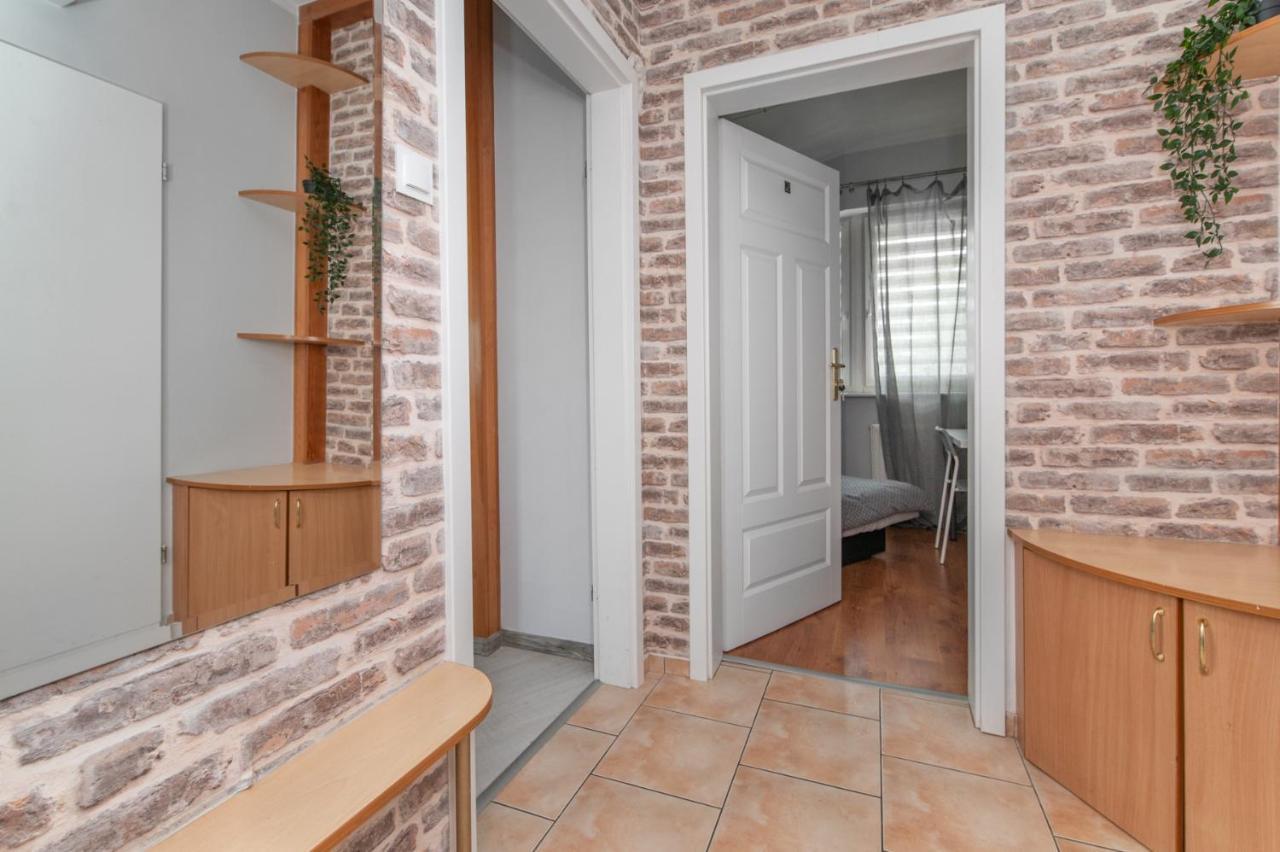 Tjiraso Apartment Γκντανσκ Εξωτερικό φωτογραφία