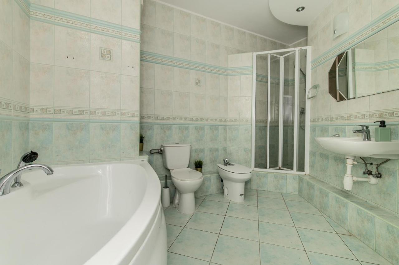 Tjiraso Apartment Γκντανσκ Εξωτερικό φωτογραφία